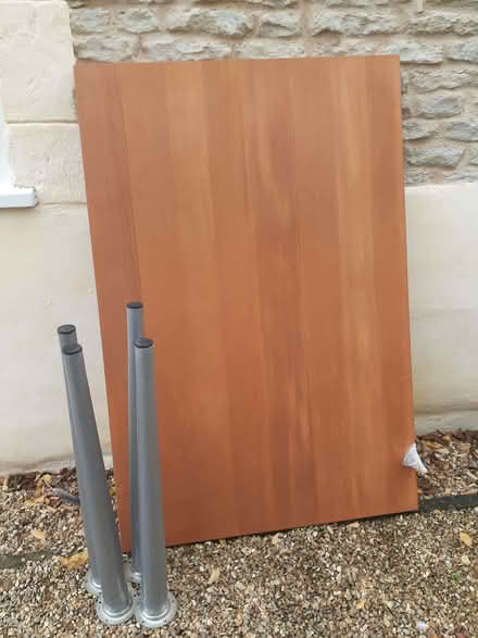 Photo of free Desk (Berrick Salome OX10) #1