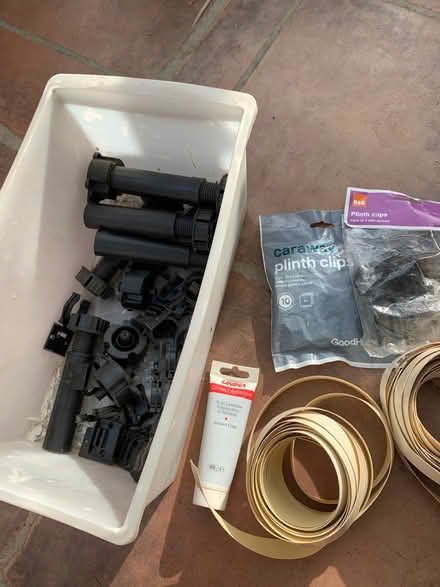 Photo of free Kitchen cabinets/worktop fittings (Nyetimber PO21) #1