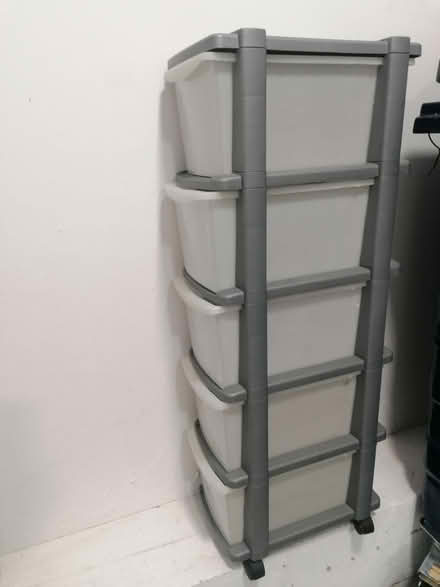 Photo of free Plastic drawerbset of 5 (Willesden, NW10) #1
