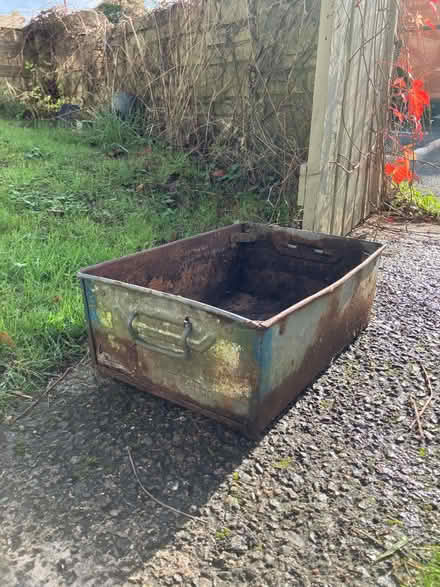 Photo of free Metal planter (Bath, odd down) #1