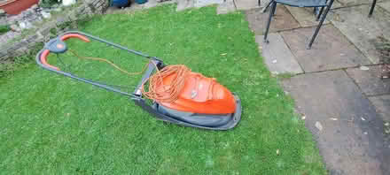 Photo of free Electric lawn mower (Ickleford SG5) #1