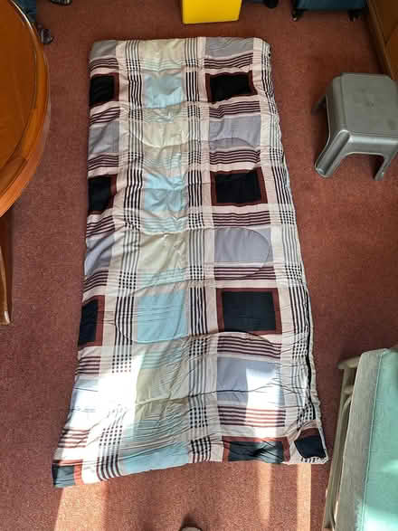 Photo of free Single sleeping bag (Wirehill, B98 7) #2