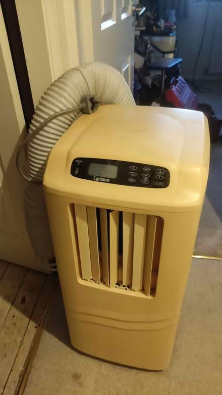 Photo of free Air con (DY14) #2