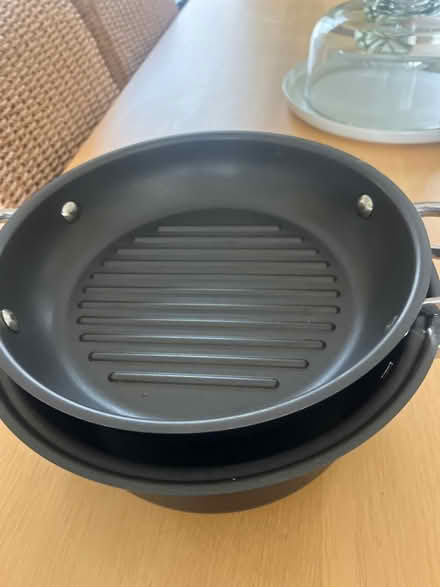 Photo of free 2 in 1 space saving pans (Woodlaithes village S66) #2