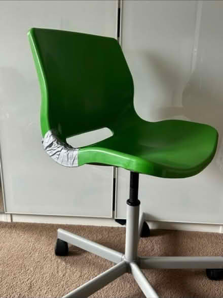 Photo of free Kids office chair (Temple Fortune, NW11) #2
