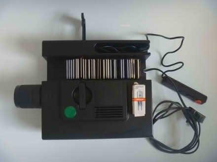 Photo of free Slide projector (Queen's park) #3