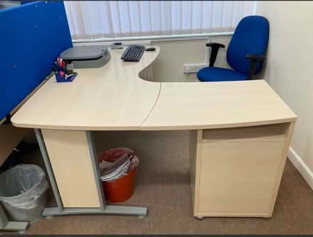 Photo of free Curved Desk with Draws (Orpington) #1