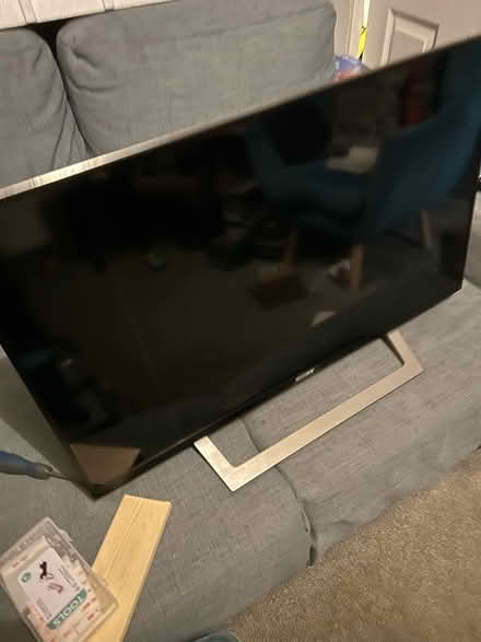 Photo of free 28” Sony Bravia smart television (Boxmoor, HP1) #1