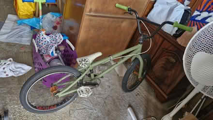 Photo of free Bike BMX type (Queensbury . BD13) #1