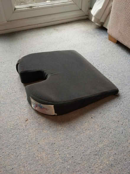 Photo of free Orthopedic Cushions (Central Wokingham RG40) #1