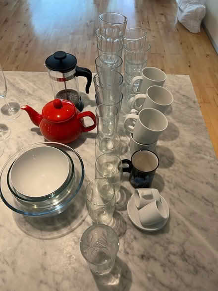Photo of free Plates, Glasses, Mugs etc (Battersea SW11) #2