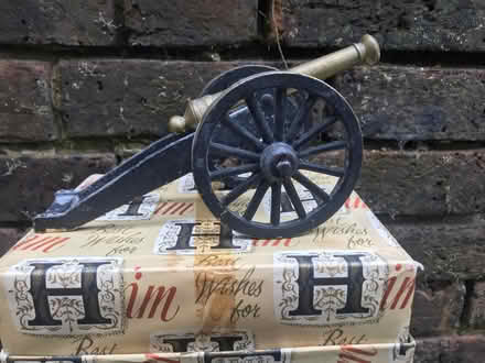 Photo of free Ornamental cannon (GU1) #1