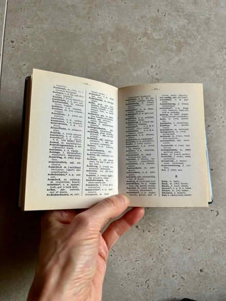 Photo of free English/German Pocket Dictionary π (Mount Waverley) #3