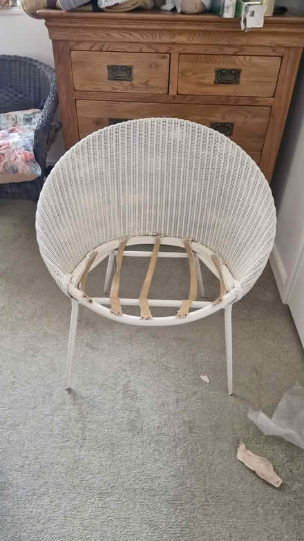 Photo of free Satellite chair (Queensbury . BD13) #1