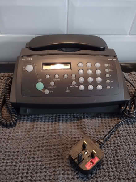 Photo of free Philips HFC-141 Telephone/Copier/Fax machine (Caton LA2) #1