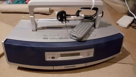 Photo of free Portable Tape CD Radio NOT WORKING (Ilford IG1) #2