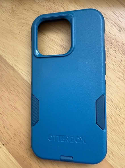 Photo of free iPhone 14 case Otter Box (Orlando Rosemont 32808) #1