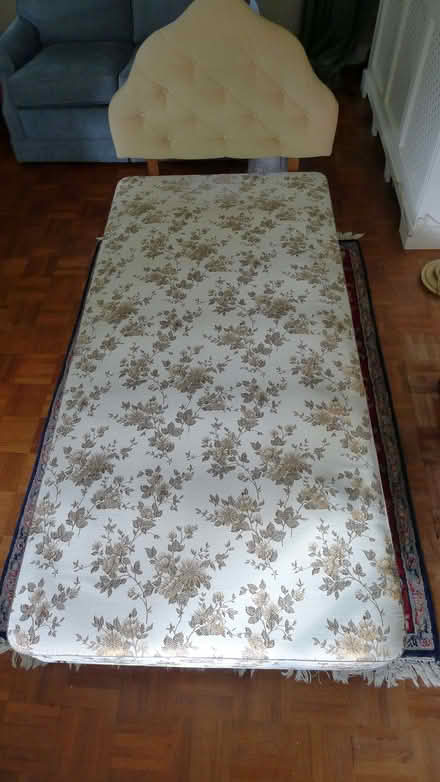 Photo of free Single bed base. (Marlow SL7) #1