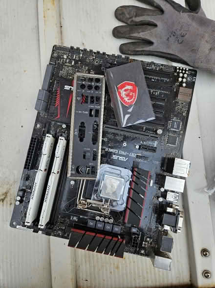 Photo of free Motherboard and cpu set (BS4) #1