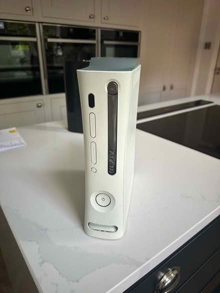 Photo of free Xbox 360 - working but no wire (Dean Row SK9) #1