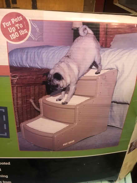 Photo of free Brand New Dog Steps (Penketh WA5) #1