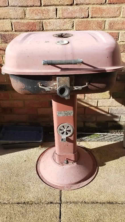 Photo of free BBQ (Linslade LU7) #1