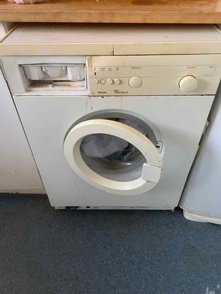 Photo of free Washing machine working- Ec1r (Islington N1) #1