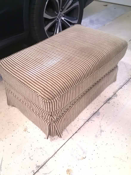 Photo of free Ottoman (Near Butler) #2