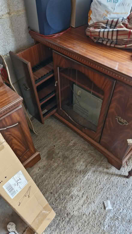 Photo of free Display cabinet and TV, unit (Queensbury . BD13) #2