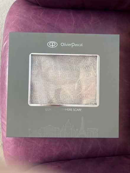 Photo of free Luxury cashmere scarf (Marks Gate IG7) #1