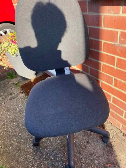 Photo of free Desk chair (Co4) #1