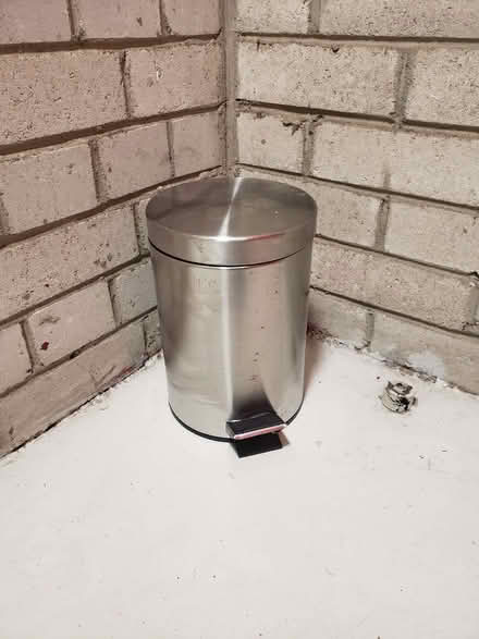 Photo of free Small bathroom bin (Philadelphia S3) #2