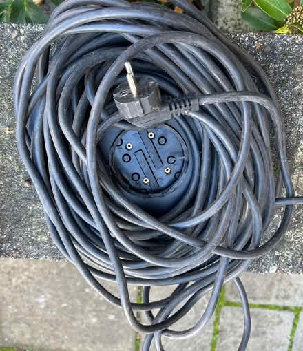 Photo of free Extension cable, continental plug (Muswell Hill N10) #2