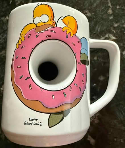 Photo of free Homer Simpson Mug (Inman Square) #1