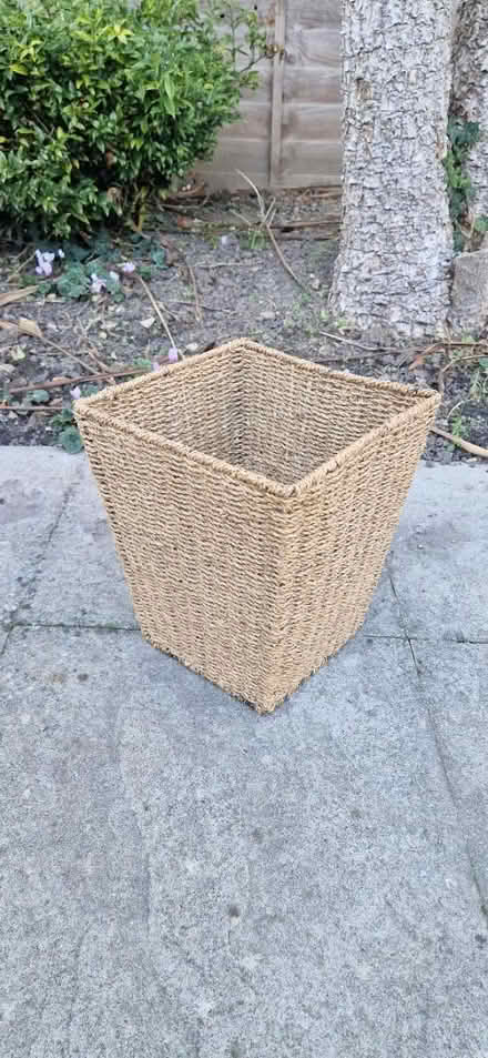 Photo of free Square wicker bin (CO7) #2