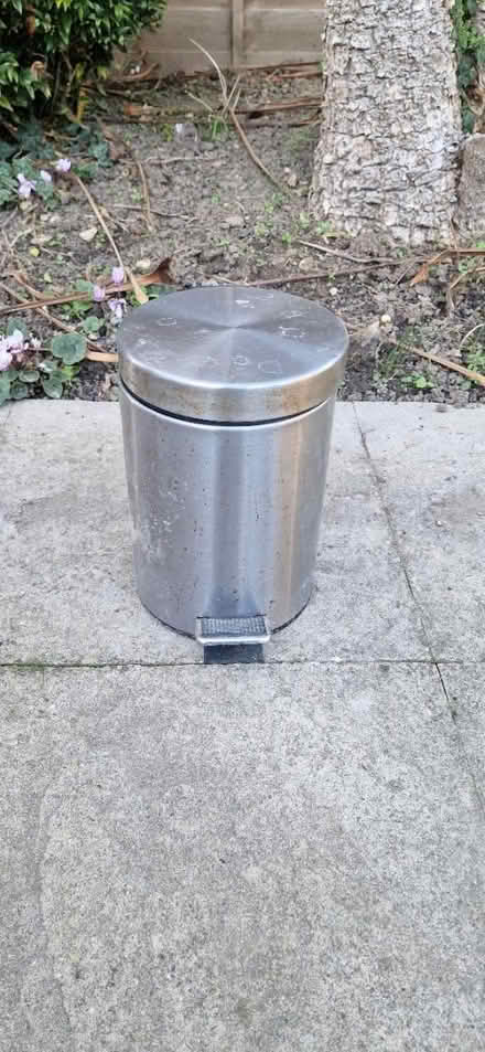 Photo of free Small metal pedal bin (CO7) #1