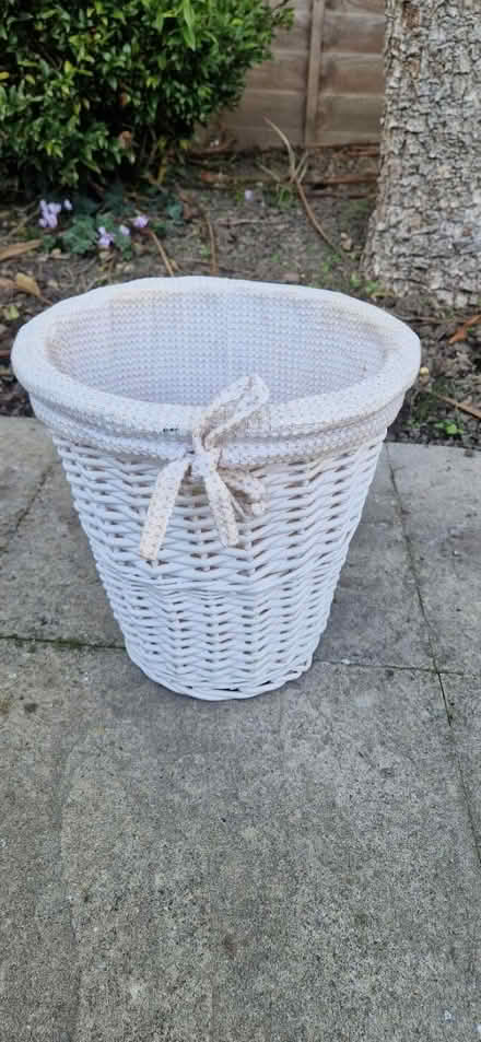 Photo of free Round wicker bin (CO7) #1