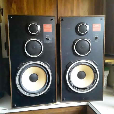 Photo of free Bookshelf Speakers Akai CW-T55 (Westboro, 262 Duncairn Ave.) #1