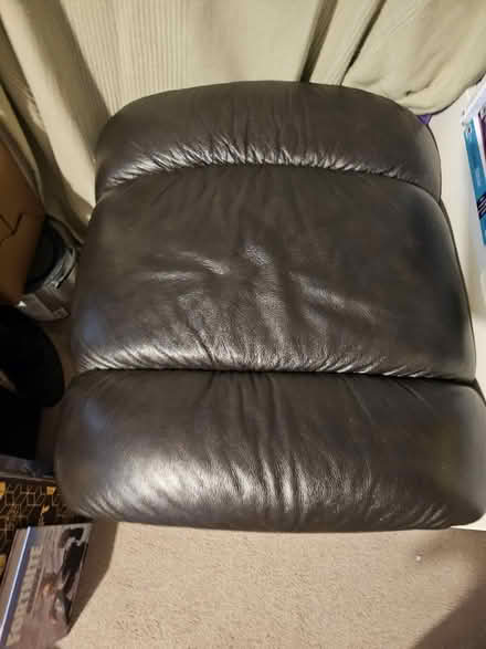 Photo of free reclining armchair (TW7 Isleworth) #3