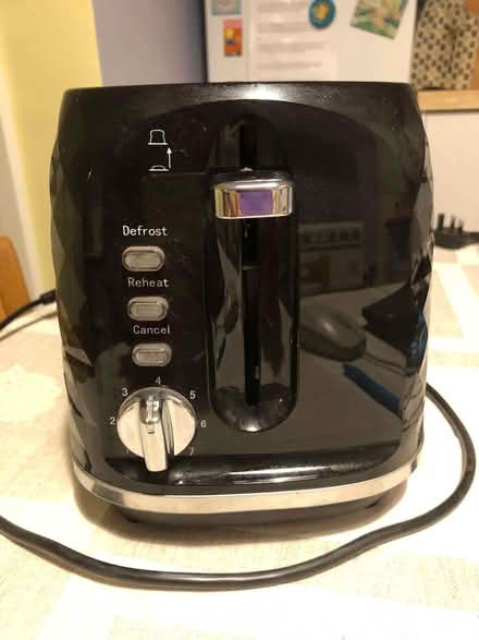 Photo of free Toaster (Redditch B98) #3