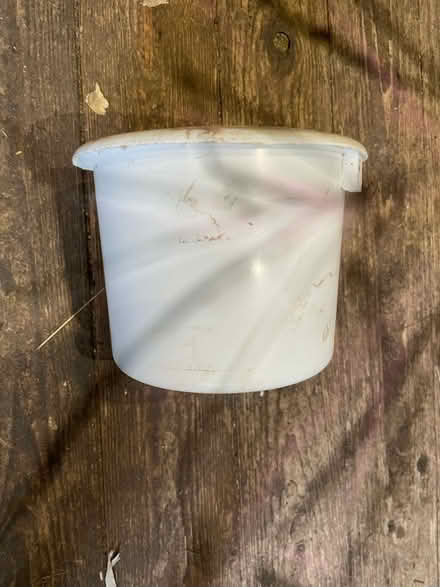 Photo of free plastic paint buckets / pots (Bicknacre CM3) #1