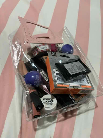 Photo of free Bag of make up (Carshalton SM5) #2