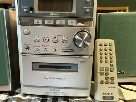 Photo of free Sony Micro Hi Fi (IP4 3pe) #2