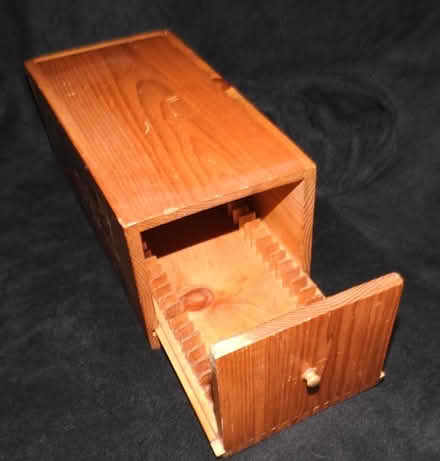 Photo of free cd/dvd box (Mavis and Rathburn) #2