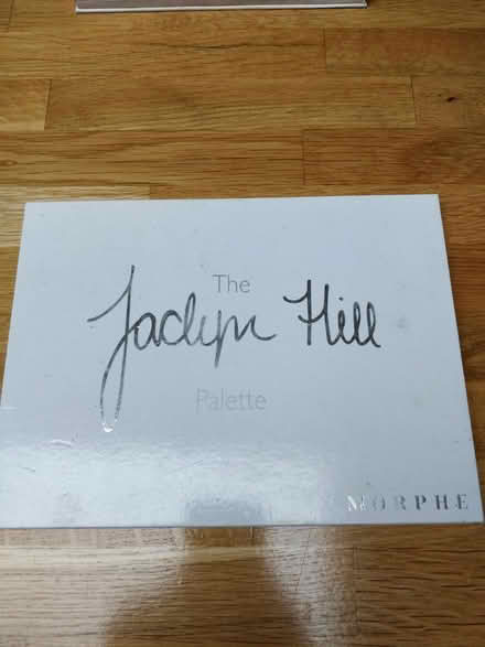 Photo of free Jacklyn Hill make up palette (BN43) #1