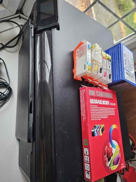 Photo of free HP photosmart printer w/cartridges (B13, Billesley) #1