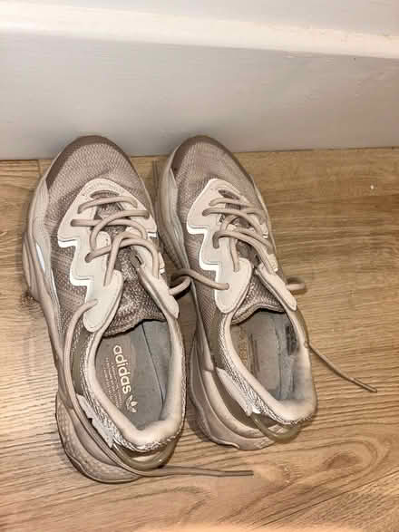 Photo of free Various trainers (IG11) #2