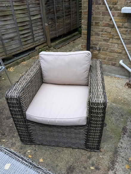 Photo of free Garden sofas and table set (Mile End E3) #3