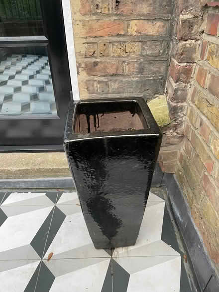 Photo of free Outside black flower pot (Canonbury N1) #1