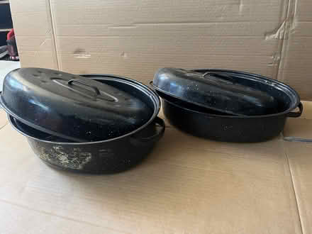 Photo of free Small & Big Roast Pans (Mississauga (East Credit)) #1